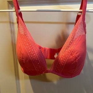 Victoria’s Secret Lined Bra 34 DDD NWOT